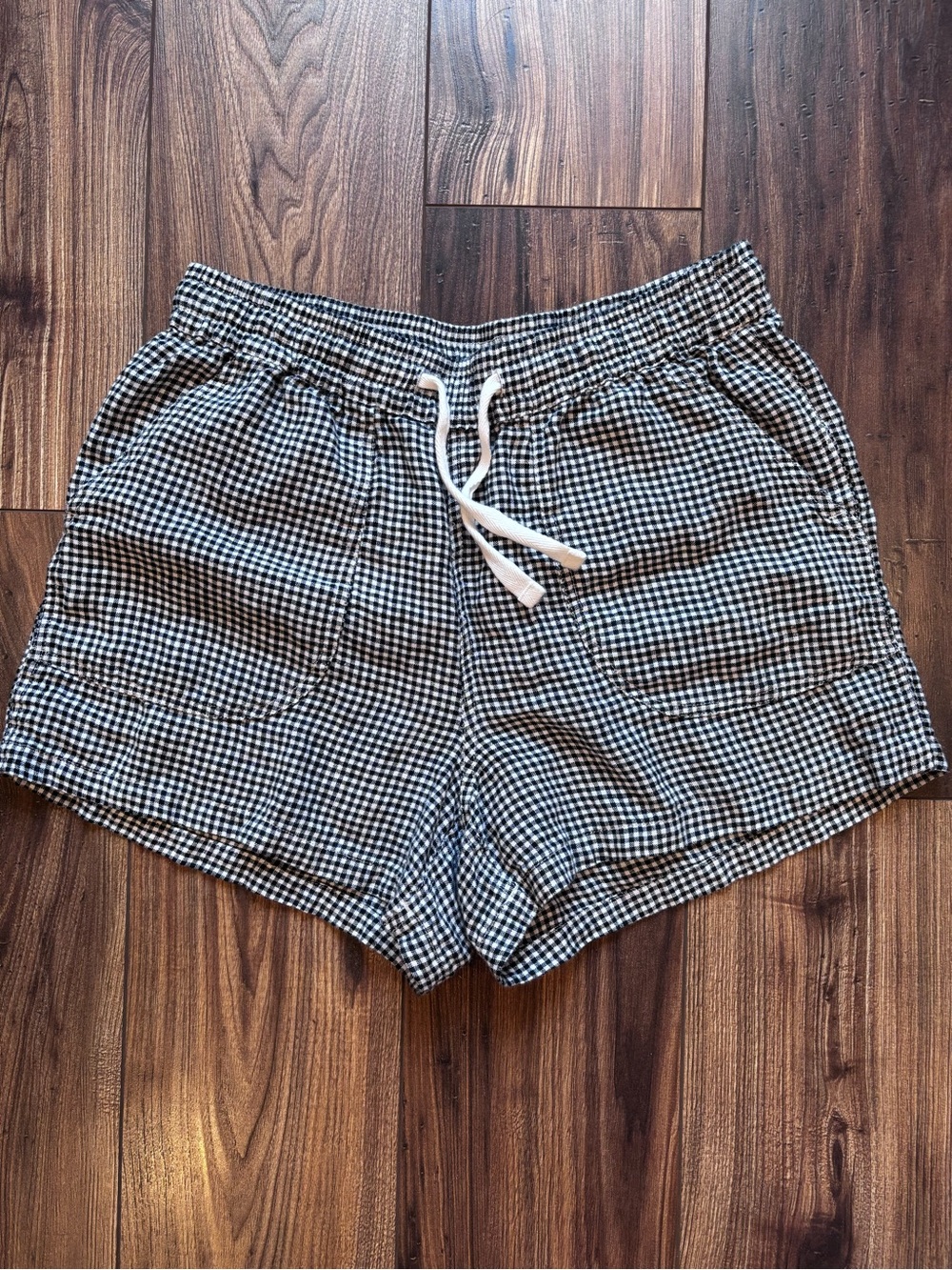 Quince Black & White Gingham Drawstring 100% Linen Shorts - Picture 2 of 8